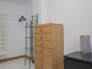 Habitación en piso de 4 habitaciones en alquiler en...