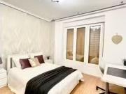 Se alquila habitación en piso de 5 dormitorios en...