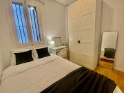Se alquila habitación en piso de 5 dormitorios en...
