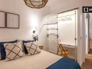 Se alquila habitación en piso de 5 dormitorios en Barrio...