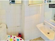 Se alquila habitación en piso de 5 dormitorios en...