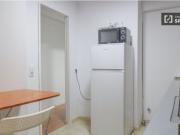 Se alquila habitación en piso de 5 dormitorios en La Elipa