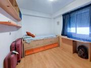 Se alquila habitación en piso de 5 dormitorios en Valencia