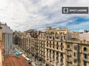 Se alquila habitación en piso de 5 habitaciones cerca de...