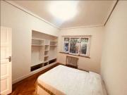 Se alquila habitación en piso de 5 habitaciones en...