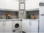 Se alquila habitación en piso de 5 habitaciones en Argüelles Se alquila habitación en piso de 5 habitaciones en Argüelles