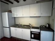 Se alquila habitación en piso de 5 habitaciones en Barcelona