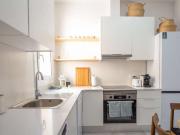 Se alquila habitación en piso de 5 habitaciones en Barcelona