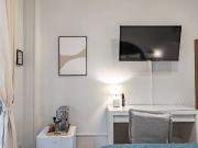 Se alquila habitación en piso de 5 habitaciones en Barcelona