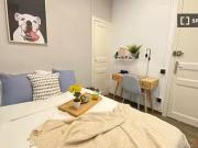 Se alquila habitación en piso de 5 habitaciones en Barcelona
