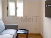 Se alquila habitación en piso de 5 habitaciones en...