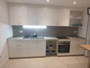 Se alquila habitación en piso de 5 habitaciones en El Raval