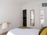 Habitación en piso compartido de 5 habitaciones en...