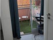 Se alquila habitación en piso de 5 habitaciones en La...