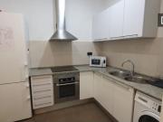 Se alquila habitación en piso de 5 habitaciones en...