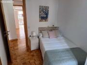 Se alquila habitación en piso de 5 habitaciones en Madrid