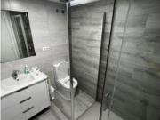 Se alquila habitación en piso de 5 habitaciones en Malilla