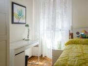 Se alquila habitación en piso de 5 habitaciones en Oviedo