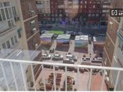 Se alquila habitación en piso de 5 habitaciones en...