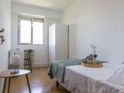 Se alquila habitación en piso de 5 habitaciones, Vista...