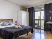 Se alquila habitación en piso de 5 habitaciones, Vista...