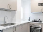 Se alquila habitación en piso de 6 habitaciones