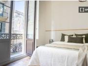 Se alquila habitación en piso de 6 habitaciones en Barcelona