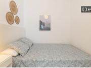 ¡Se alquila habitación en piso de 6 habitaciones en...