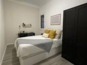 Se alquila habitación en piso de 6 habitaciones en Barcelona