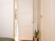 Se alquila habitación en piso de 6 habitaciones en Barcelona