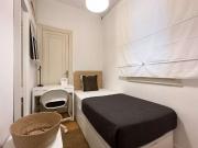 Se alquila habitación en piso de 6 habitaciones en Barcelona