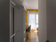 Se alquila habitación en piso de 6 habitaciones en...