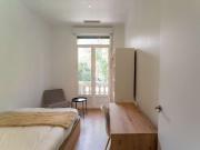 Se alquila habitación en piso de 6 habitaciones en...