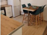 Se alquila habitación en piso de 6 habitaciones en LEixample