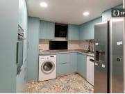 Se alquila habitación en piso de 6 habitaciones en...