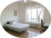 Se alquila habitación en piso de 6 habitaciones en Zaragoza