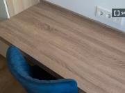 Se alquila habitación en piso de 6 habitaciones, Pilar,...