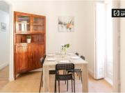 Se alquila habitación en piso de 7 dormitorios en...