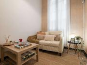 Se alquila habitación en piso de 7 habitaciones en Barcelona