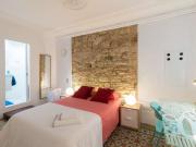 Se alquila habitación en piso de 7 habitaciones en Barcelona