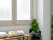 Se alquila habitación en piso de 7 habitaciones en Barcelona