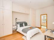 Se alquila habitación en piso de 7 habitaciones en... Se alquila habitación en piso de 7 habitaciones en...