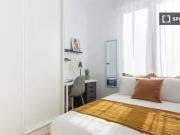 Se alquila habitación en piso de 7 habitaciones en...