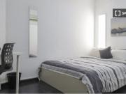 Habitación en piso de 7 habitaciones en alquiler en... Habitación en piso de 7 habitaciones en alquiler en...