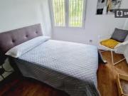 Se alquila habitación en piso de 8 dormitorios en...