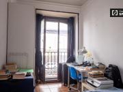 Se alquila habitación en piso de 8 habitaciones en...