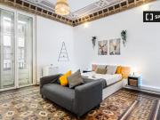 Se alquila habitación en piso de 8 habitaciones en El...