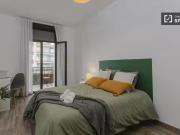 Se alquila habitación en piso de 8 habitaciones en...