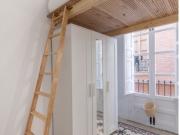 Se alquila habitación en piso de 8 habitaciones en Granada