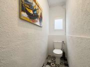 Se alquila habitación en piso de 9 habitaciones en Barcelona